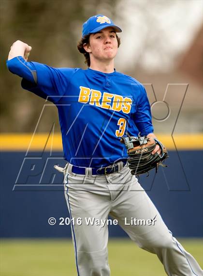 Thumbnail 1 in Newport Central Catholic vs Covington Catholic  photogallery.