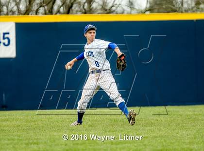 Thumbnail 2 in Newport Central Catholic vs Covington Catholic  photogallery.