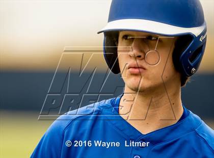 Thumbnail 2 in Newport Central Catholic vs Covington Catholic  photogallery.