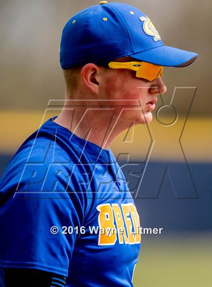 Thumbnail 2 in Newport Central Catholic vs Covington Catholic  photogallery.