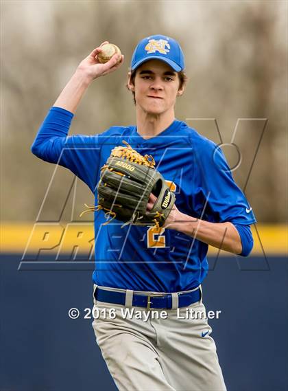 Thumbnail 2 in Newport Central Catholic vs Covington Catholic  photogallery.