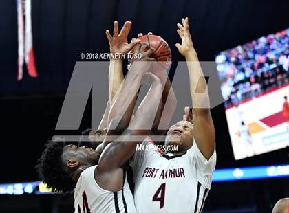 Thumbnail 2 in Port Arthur Memorial vs. Northwest (UIL 5A Final) photogallery.