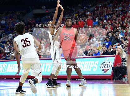 Thumbnail 2 in Port Arthur Memorial vs. Northwest (UIL 5A Final) photogallery.