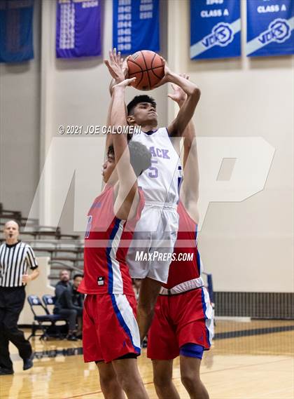 Thumbnail 3 in Jefferson vs Brackenridge photogallery.