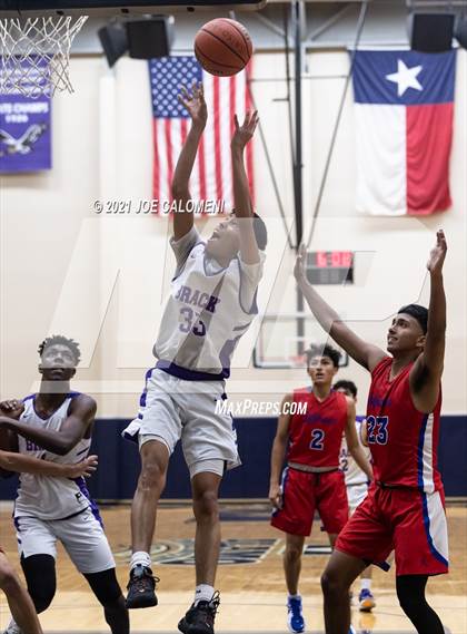 Thumbnail 3 in Jefferson vs Brackenridge photogallery.