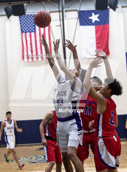 Thumbnail 2 in Jefferson vs Brackenridge photogallery.