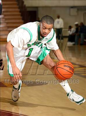 Thumbnail 2 in Skyline vs. Dorsey (Johnnie Cochran Classic) photogallery.