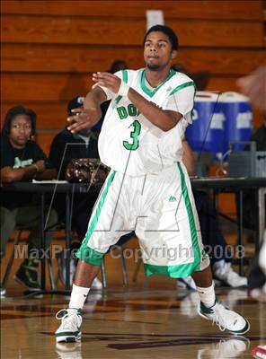 Thumbnail 2 in Skyline vs. Dorsey (Johnnie Cochran Classic) photogallery.