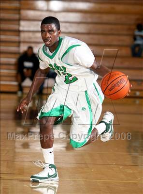Thumbnail 1 in Skyline vs. Dorsey (Johnnie Cochran Classic) photogallery.