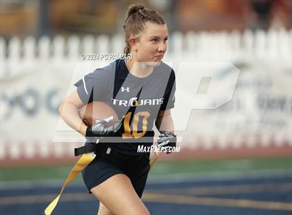 Thumbnail 1 in Del Oro @ Oak Ridge photogallery.