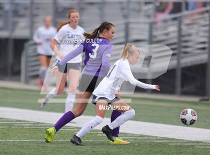 Thumbnail 2 in Layton vs. Riverton (UHSAA 6A Semifinal) photogallery.