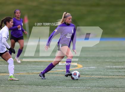 Thumbnail 3 in Layton vs. Riverton (UHSAA 6A Semifinal) photogallery.