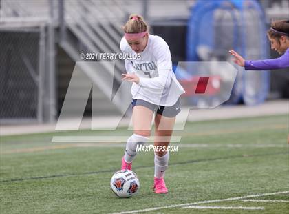Thumbnail 1 in Layton vs. Riverton (UHSAA 6A Semifinal) photogallery.