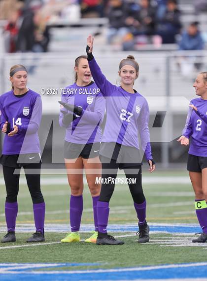 Thumbnail 2 in Layton vs. Riverton (UHSAA 6A Semifinal) photogallery.