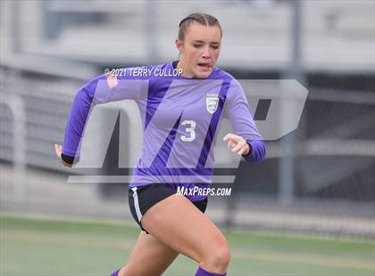 Thumbnail 3 in Layton vs. Riverton (UHSAA 6A Semifinal) photogallery.
