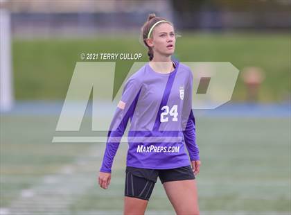 Thumbnail 2 in Layton vs. Riverton (UHSAA 6A Semifinal) photogallery.