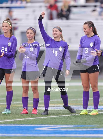 Thumbnail 3 in Layton vs. Riverton (UHSAA 6A Semifinal) photogallery.