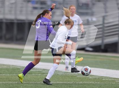 Thumbnail 3 in Layton vs. Riverton (UHSAA 6A Semifinal) photogallery.
