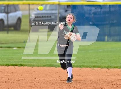 Thumbnail 1 in Yorktown vs. Hamilton Heights (IHSAA 3A Section 24 Final)  photogallery.