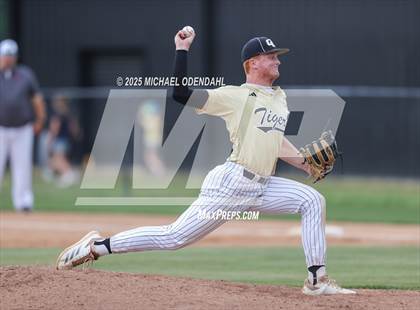 Thumbnail 1 in Oak Grove vs. Lake Arthur photogallery.