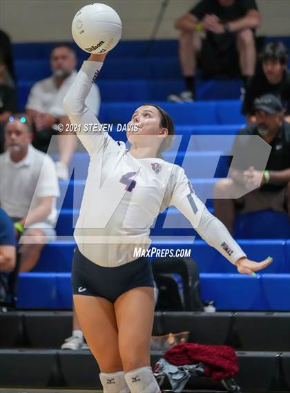 Thumbnail 2 in Notre Dame Prep vs. Perry photogallery.