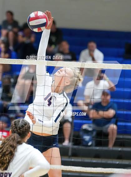 Thumbnail 3 in Notre Dame Prep vs. Perry photogallery.