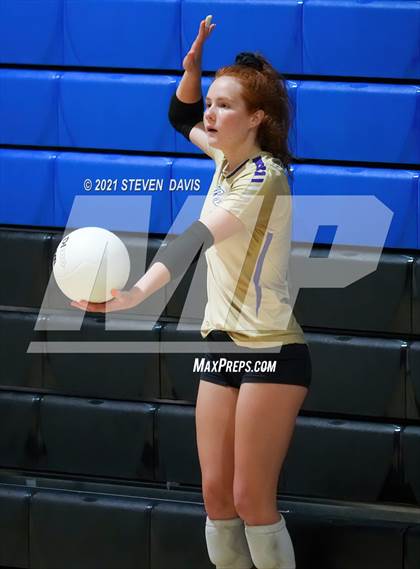 Thumbnail 2 in Notre Dame Prep vs. Perry photogallery.