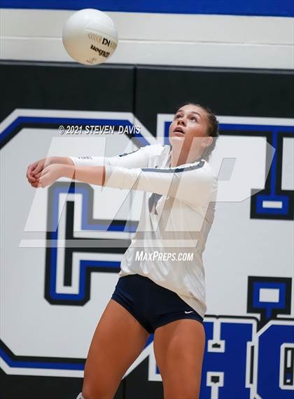 Thumbnail 3 in Notre Dame Prep vs. Perry photogallery.