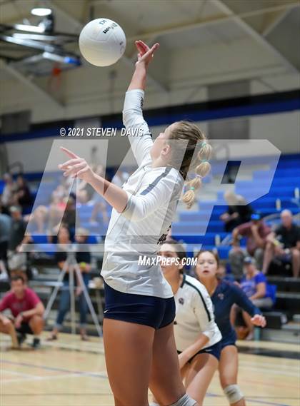 Thumbnail 3 in Notre Dame Prep vs. Perry photogallery.