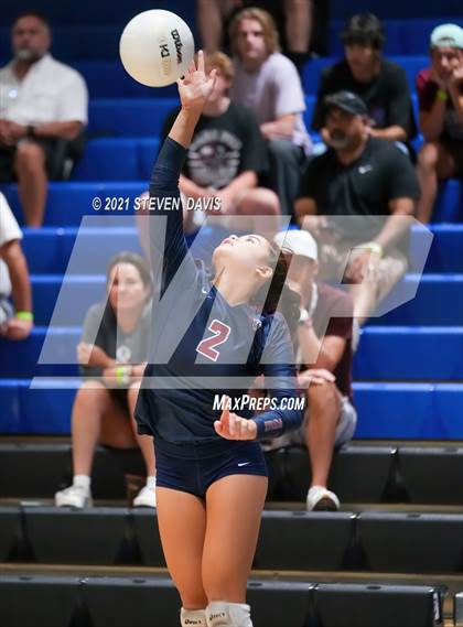 Thumbnail 2 in Notre Dame Prep vs. Perry photogallery.