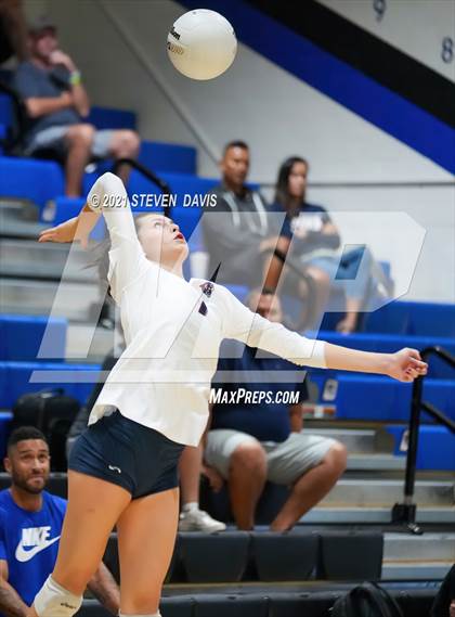 Thumbnail 3 in Notre Dame Prep vs. Perry photogallery.
