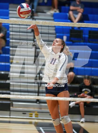 Thumbnail 1 in Notre Dame Prep vs. Perry photogallery.