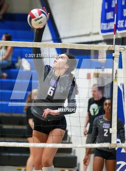 Thumbnail 2 in Notre Dame Prep vs. Perry photogallery.