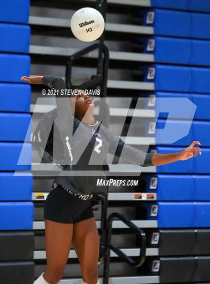Thumbnail 1 in Notre Dame Prep vs. Perry photogallery.