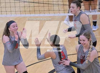 Thumbnail 1 in Lake Belton vs. Highland Park (UIL 5A Regional Semifinal) photogallery.