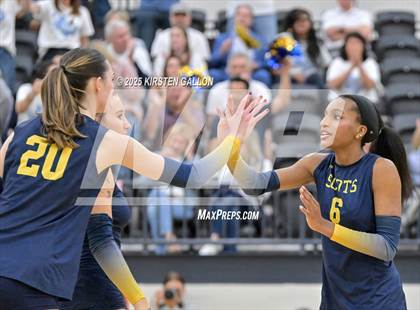 Thumbnail 2 in Lake Belton vs. Highland Park (UIL 5A Regional Semifinal) photogallery.