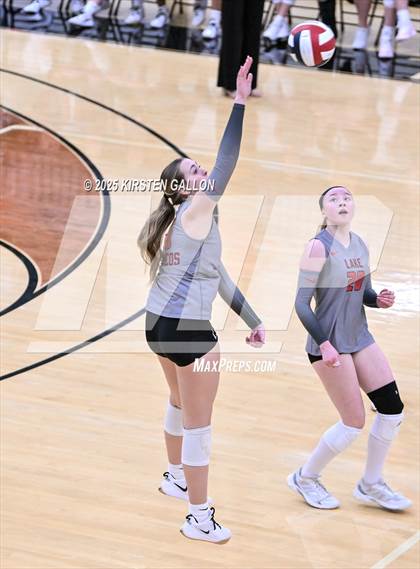 Thumbnail 2 in Lake Belton vs. Highland Park (UIL 5A Regional Semifinal) photogallery.