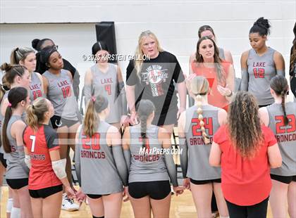 Thumbnail 3 in Lake Belton vs. Highland Park (UIL 5A Regional Semifinal) photogallery.