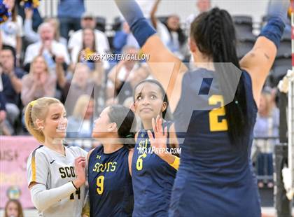 Thumbnail 1 in Lake Belton vs. Highland Park (UIL 5A Regional Semifinal) photogallery.