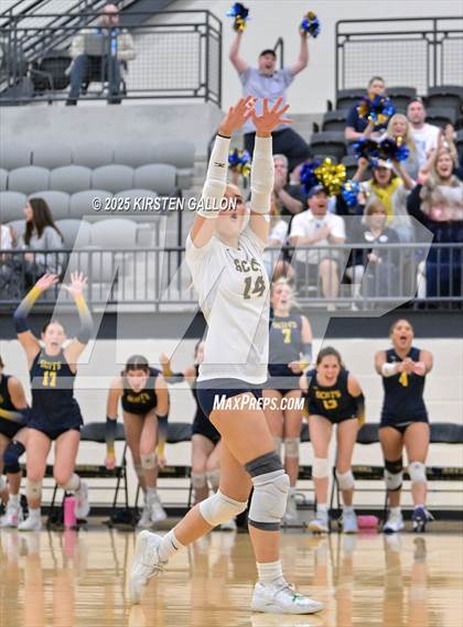 Thumbnail 3 in Lake Belton vs. Highland Park (UIL 5A Regional Semifinal) photogallery.