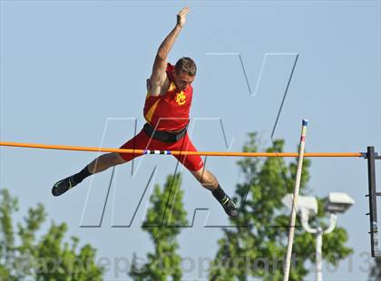 Thumbnail 2 in Arcadia Invitational (Pole Vault) photogallery.