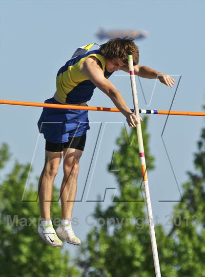 Thumbnail 2 in Arcadia Invitational (Pole Vault) photogallery.