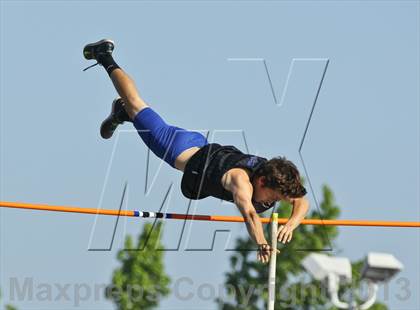 Thumbnail 3 in Arcadia Invitational (Pole Vault) photogallery.