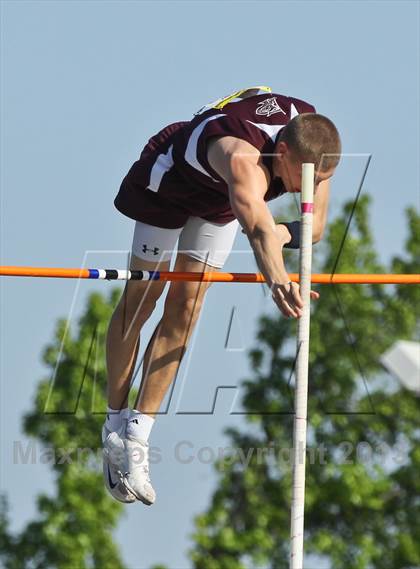 Thumbnail 3 in Arcadia Invitational (Pole Vault) photogallery.