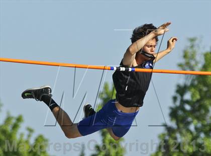 Thumbnail 1 in Arcadia Invitational (Pole Vault) photogallery.