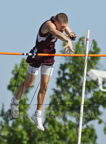 Thumbnail 1 in Arcadia Invitational (Pole Vault) photogallery.