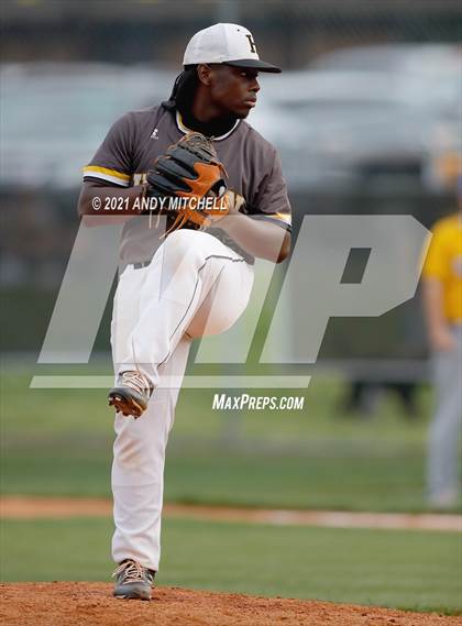 Thumbnail 2 in Hixson vs Sweetwater photogallery.