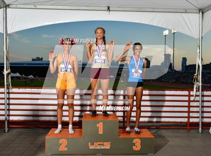 Thumbnail 1 in UIL 5A State Championship photogallery.