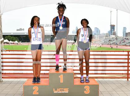 Thumbnail 3 in UIL 5A State Championship photogallery.
