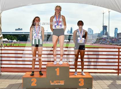 Thumbnail 1 in UIL 5A State Championship photogallery.